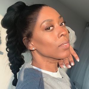 Meet your Posher, Gabrela